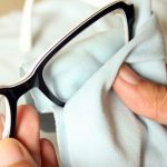 Как очистить очки не оставляя на них царапин
